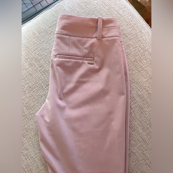 ⭐️ Blush Pink Calvin Klein Cropped pants- size 8 - Picture 4 of 8